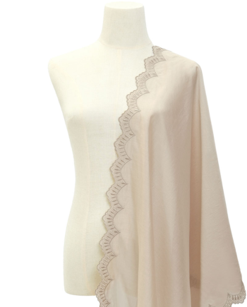 Thalita Embroidered Selendang - Cream Brulee